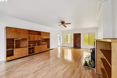 1120 Warfield Ave, Piedmont, CA 94610 - Photo 3