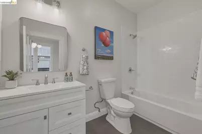 1324 Burnett St, Berkeley, CA 94702 - Photo 27