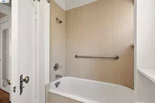 753 Warfield Ave, Oakland, CA 94610 - Photo 25