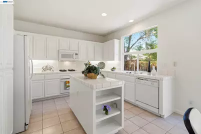2627 Leopard Way, Antioch, CA 94531 - Photo 13