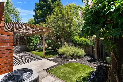 1105 Glengarry Ln, Walnut Creek, CA 94596 - Photo 33
