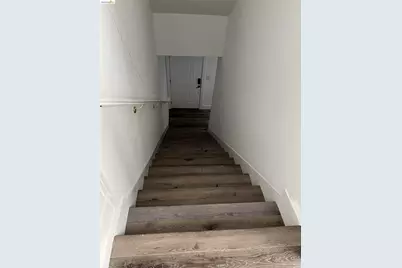 384 Euclid Ave, Oakland, CA 94610 - Photo 17