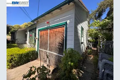 2080 East Ave, Hayward, CA 94541 - Photo 1