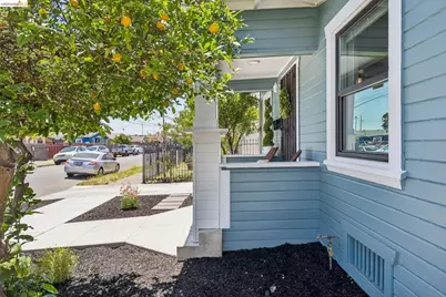 1151 58th Ave, Oakland, CA 94621 - Photo 3