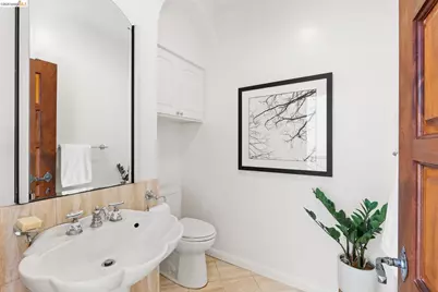6181 Contra Costa Rd, Oakland, CA 94618 - Photo 53
