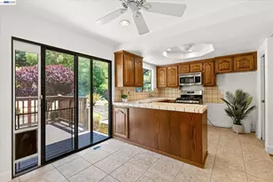 5775 Cold Water Dr, Castro Valley, CA 94552 - Photo 9