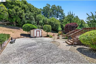 5775 Cold Water Dr, Castro Valley, CA 94552 - Photo 29