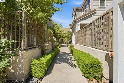 6010 Hillbrook Pl, Dublin, CA 94568 - Photo 3