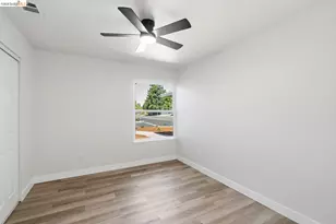 5901 Pine Vista Way, Elk Grove, CA 95758 - Photo 21