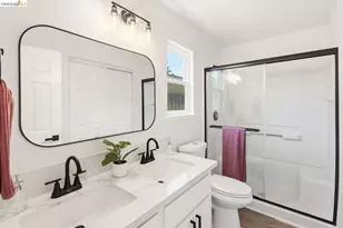 5901 Pine Vista Way, Elk Grove, CA 95758 - Photo 19