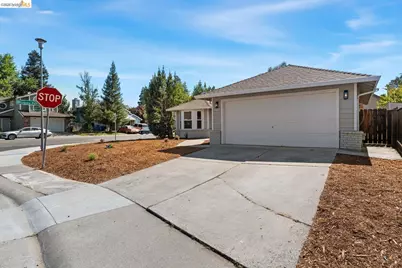 5901 Pine Vista Way, Elk Grove, CA 95758 - Photo 3