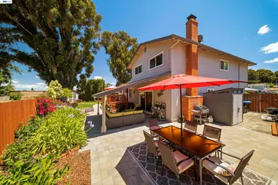 7365 Tulipwood Circle, Pleasanton, CA 94588 - Photo 49