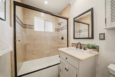 7365 Tulipwood Circle, Pleasanton, CA 94588 - Photo 43