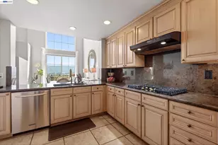 352 Casselino Dr, San Jose, CA 95136 - Photo 17