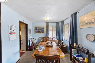 9527 Coral Rd, Oakland, CA 94603 - Photo 5