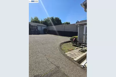 21003 Foothill Blvd, Hayward, CA 94541 - Photo 9