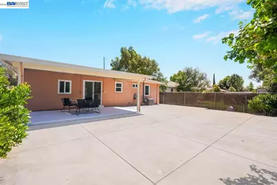 33327 2nd St, Union City, CA 94587 - Photo 31
