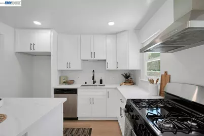 33327 2nd St, Union City, CA 94587 - Photo 17