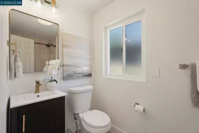 4054 Sumac Ln, Sacramento, CA 95820 - Photo 15