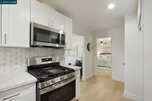4054 Sumac Ln, Sacramento, CA 95820 - Photo 7