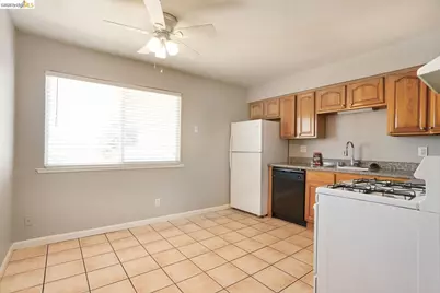 1017 H St, Antioch, CA 94509 - Photo 11