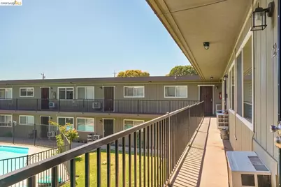 1017 H St, Antioch, CA 94509 - Photo 5
