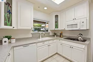 42447 Paseo Padre Pkwy, Fremont, CA 94539 - Photo 21