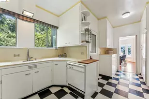 455 Lagunitas Ave, Oakland, CA 94610 - Photo 23