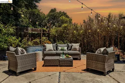 455 Lagunitas Ave, Oakland, CA 94610 - Photo 57