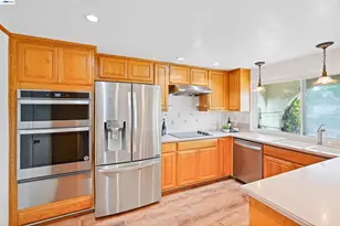 5219 Heavenly Ridge Ln, Richmond, CA 94803 - Photo 9