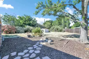 2123 Camelia Ct, Pittsburg, CA 94565 - Photo 33