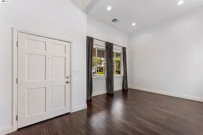 3009 Perry Ln, Tracy, CA 95377 - Photo 5