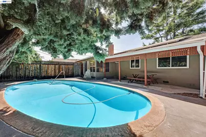 1289 Kimberly Dr, San Jose, CA 95118 - Photo 19