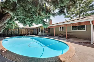 1289 Kimberly Dr, San Jose, CA 95118 - Photo 19