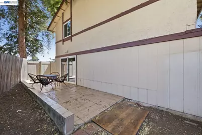 1526 Parkwood Pl, Concord, CA 94521 - Photo 33