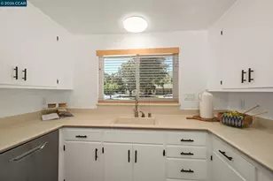 615 Flora St, Martinez, CA 94553 - Photo 21