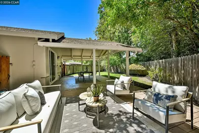 615 Flora St, Martinez, CA 94553 - Photo 39