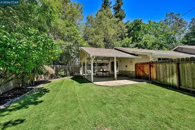 615 Flora St, Martinez, CA 94553 - Photo 37