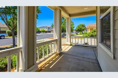 1899 River Run Dr, Marysville, CA 95901 - Photo 3