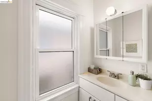 2633 Regent St, Berkeley, CA 94704 - Photo 23