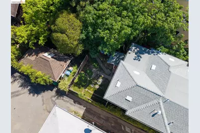 2633 Regent St, Berkeley, CA 94704 - Photo 73