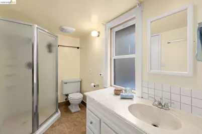 2633 Regent St, Berkeley, CA 94704 - Photo 39