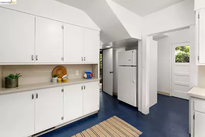 2633 Regent St, Berkeley, CA 94704 - Photo 53