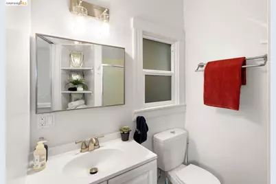 2633 Regent St, Berkeley, CA 94704 - Photo 17