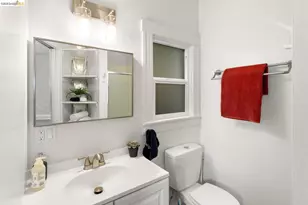 2633 Regent St, Berkeley, CA 94704 - Photo 17