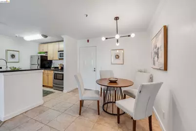 6400 Christie Ave #5319, Emeryville, CA 94608 - Photo 9
