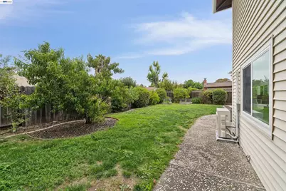 37842 Dahlia Dr, Newark, CA 94560 - Photo 59
