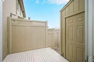 13556 Bancroft Ave, San Leandro, CA 94578 - Photo 27