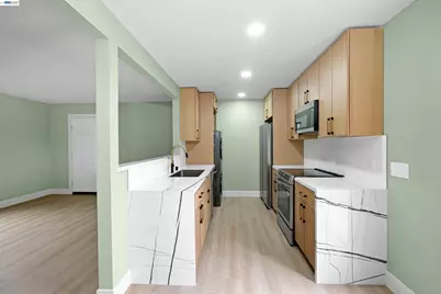 13556 Bancroft Ave #3, San Leandro, CA 94578 - Photo 11