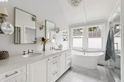 68 Oakmont Ave, Piedmont, CA 94610 - Photo 13